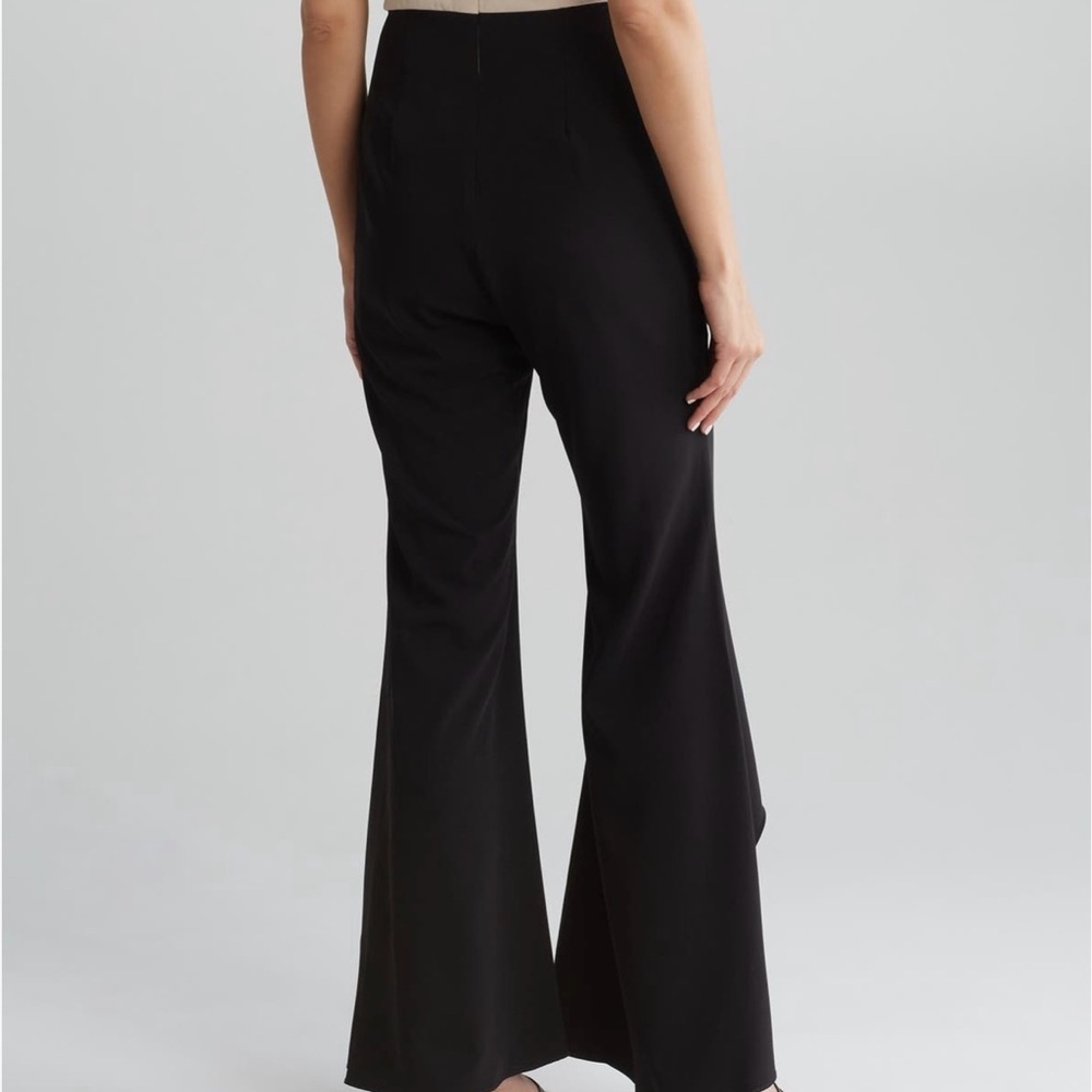 Endless Rose Cherie Color-block Black and Cream Two-Tone Jumpsuit - Picture 5 of 9